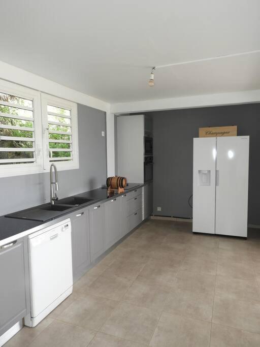 Le Jaleet Appartement Avec Piscine Le François Esterno foto